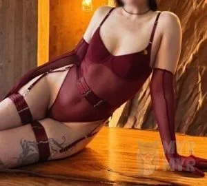 Лиса, эротический массаж