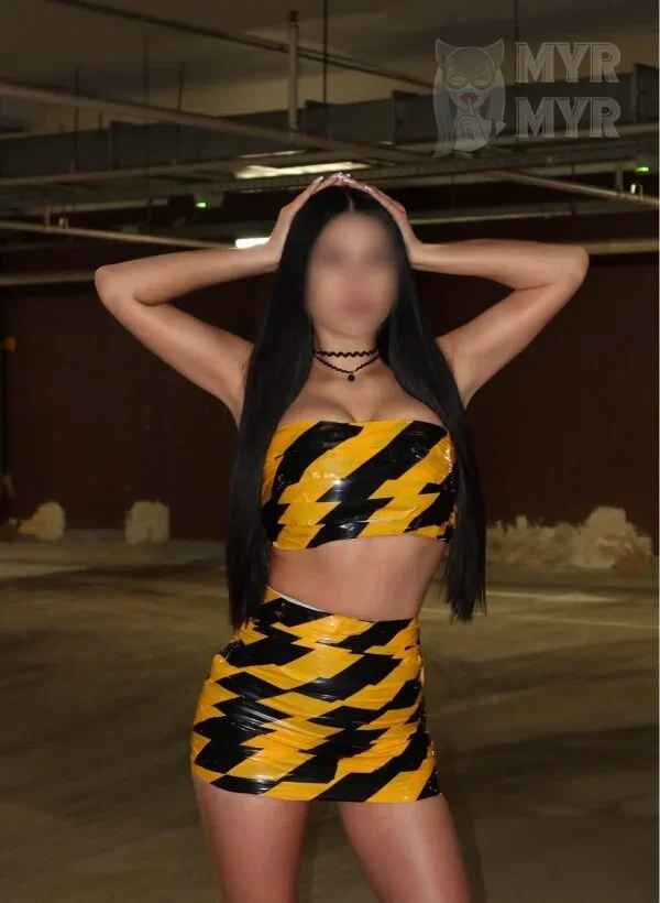 Вика, эротический массаж